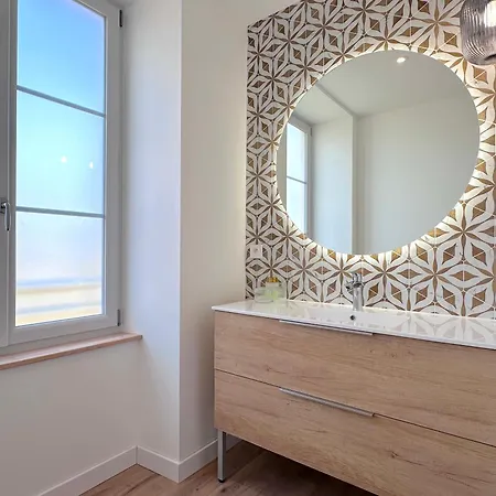 Le 14-16 Tatil Evi *